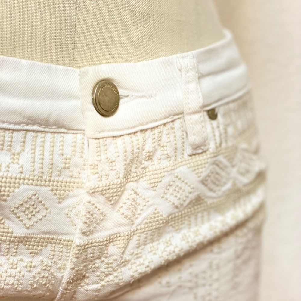 WITH TAGS Blank NYC Denim Little Queenie Shorts - Picture 4 of 12